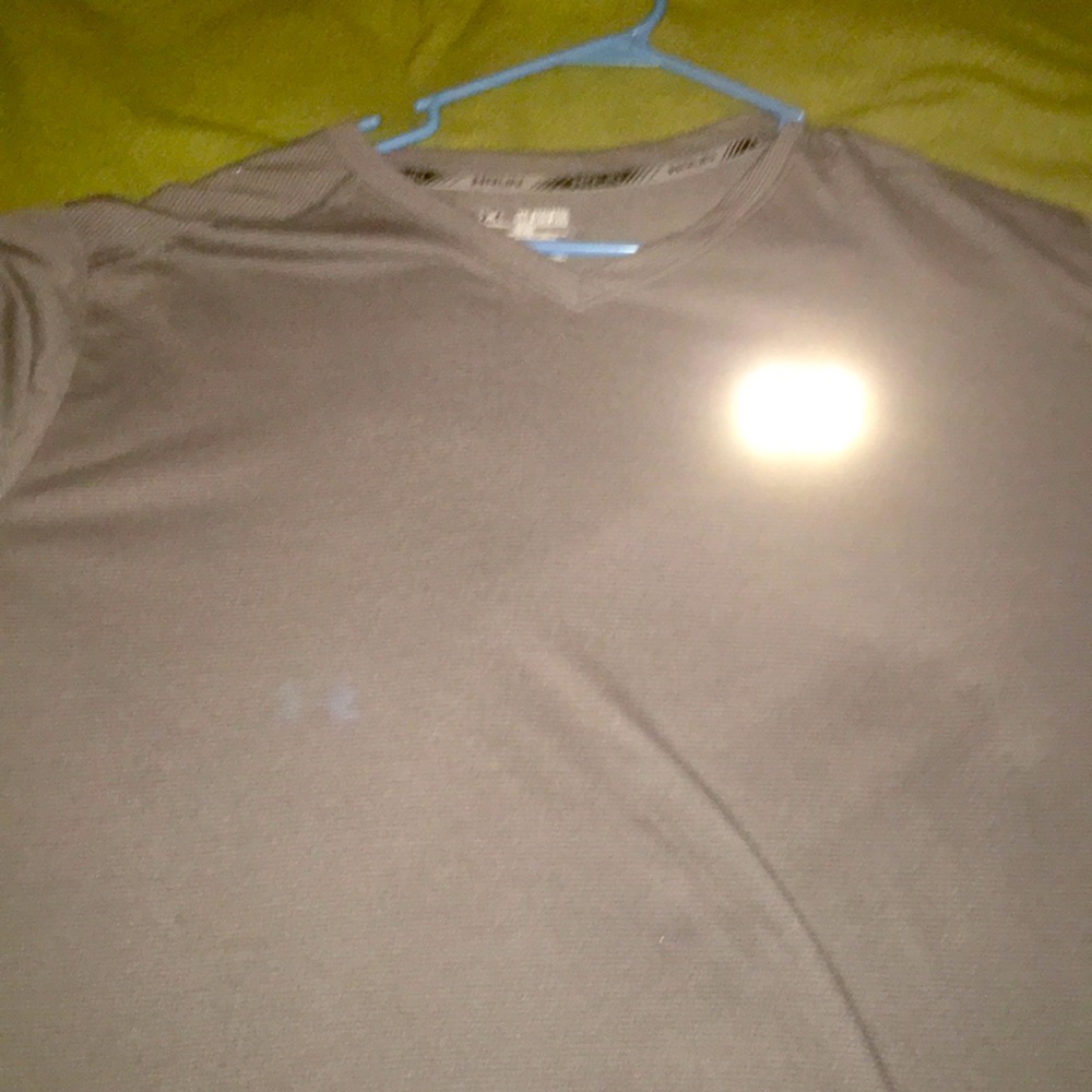 Under armor t shirt